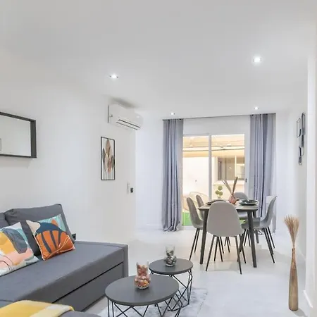 Appartement Beautiful 2br - 20 Meters From - In Center *