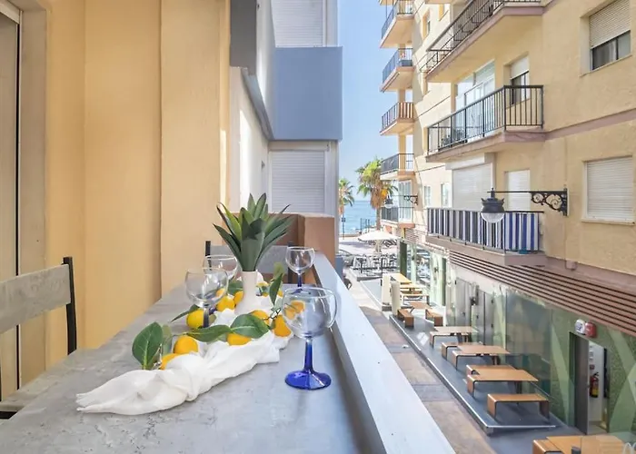 Beautiful 2br - 20 Meters From - In Center 公寓 丰希罗拉