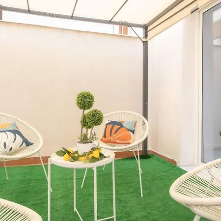 Beautiful 2br - 20 Meters From - In Center Appartement *