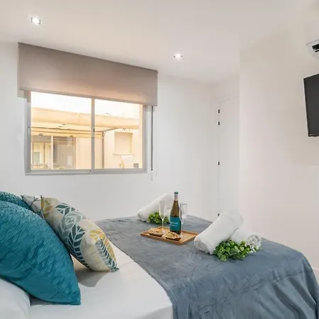 Beautiful 2br - 20 Meters From - In Center Daire *