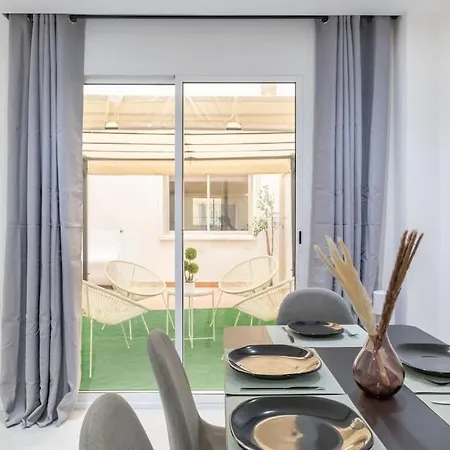 Beautiful 2br - 20 Meters From - In Center Apartament Fuengirola