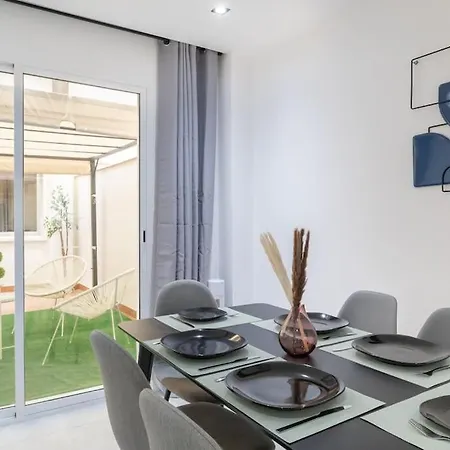 Beautiful 2br - 20 Meters From - In Center Apartament Fuengirola