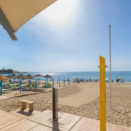 Beautiful 2br - 20 Meters From - In Center