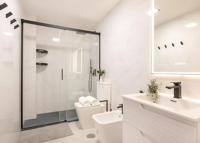 Beautiful 2br - 20 Meters From - In Center Appartement Fuengirola