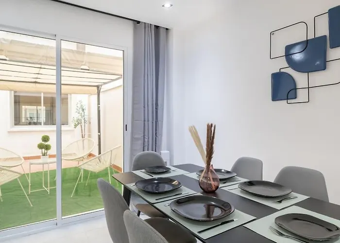 Beautiful 2br - 20 Meters From - In Center Appartement Fuengirola