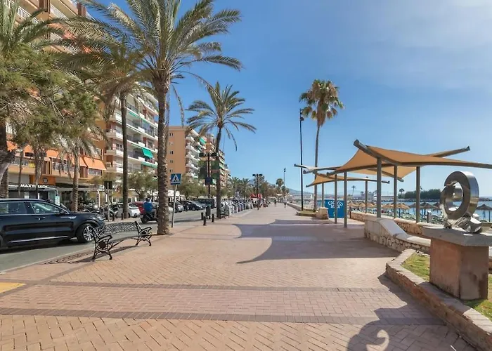Appartement Beautiful 2br - 20 Meters From - In Center Fuengirola