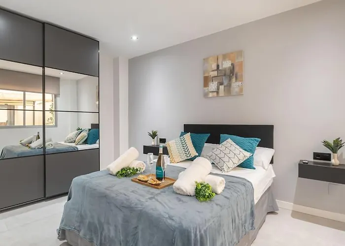 Beautiful 2br - 20 Meters From - In Center Appartement