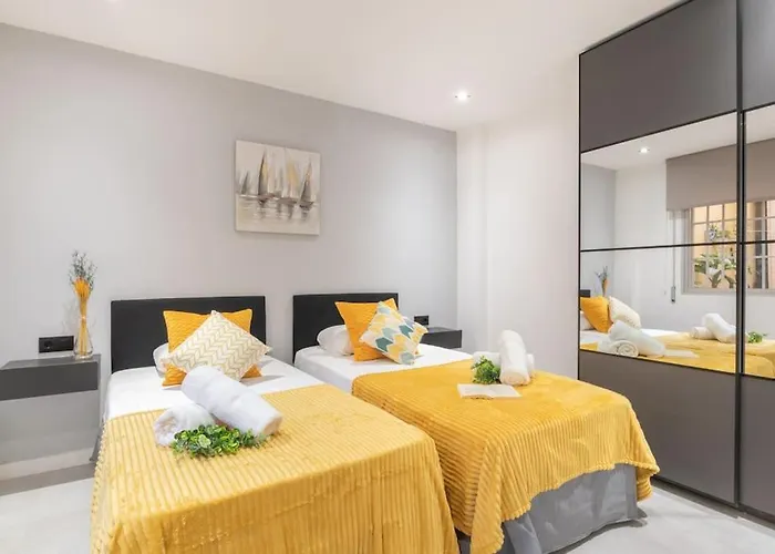 Beautiful 2br - 20 Meters From - In Center Fuengirola