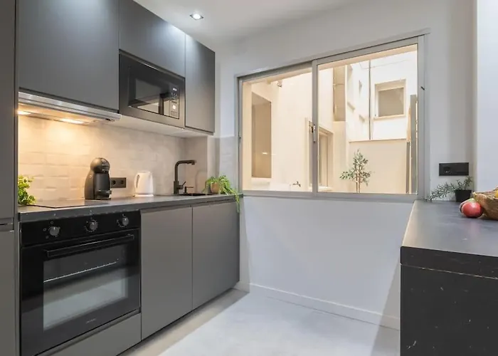 Beautiful 2br - 20 Meters From - In Center Fuengirola